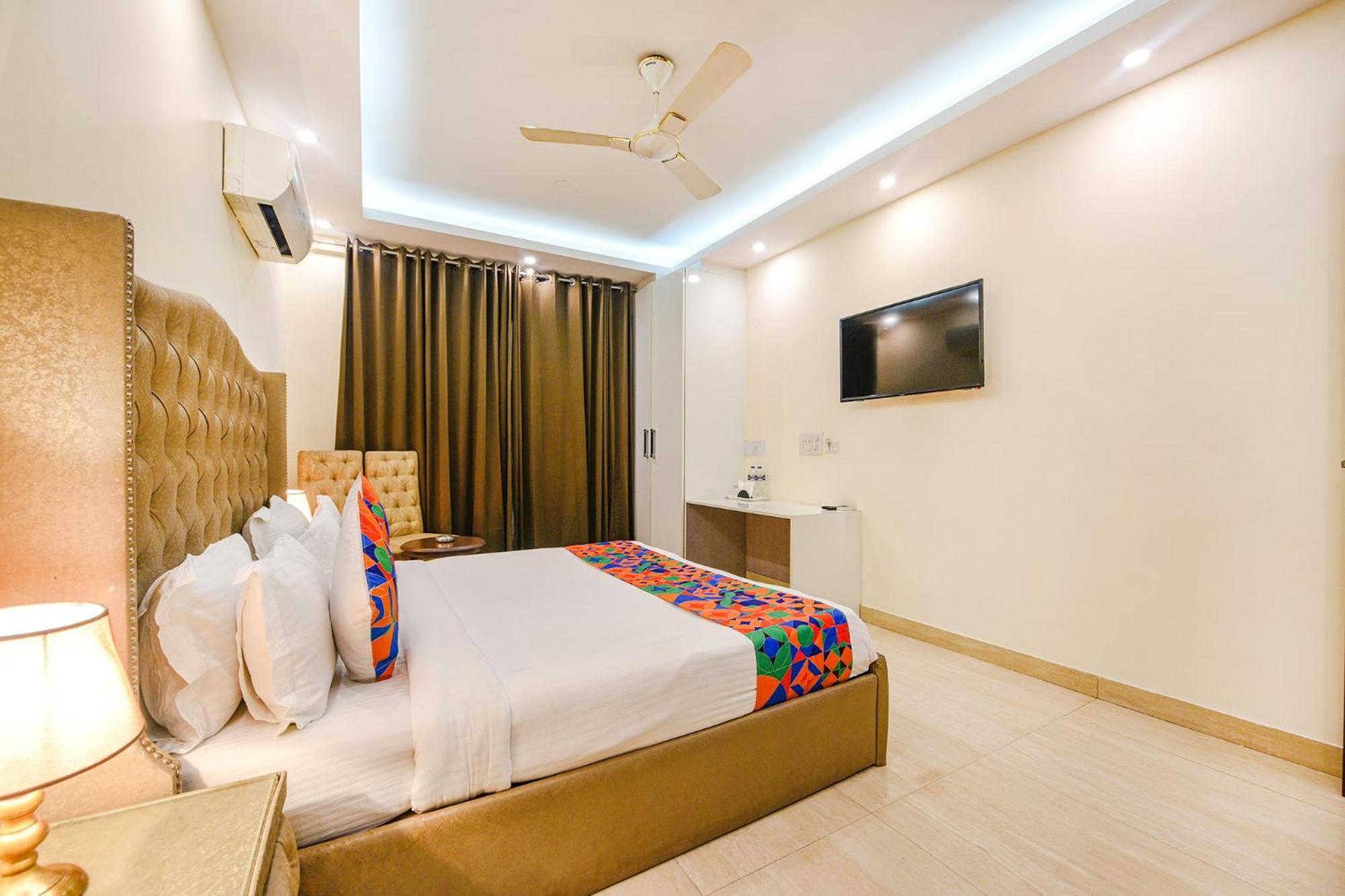 Fabhotel Ak 3*