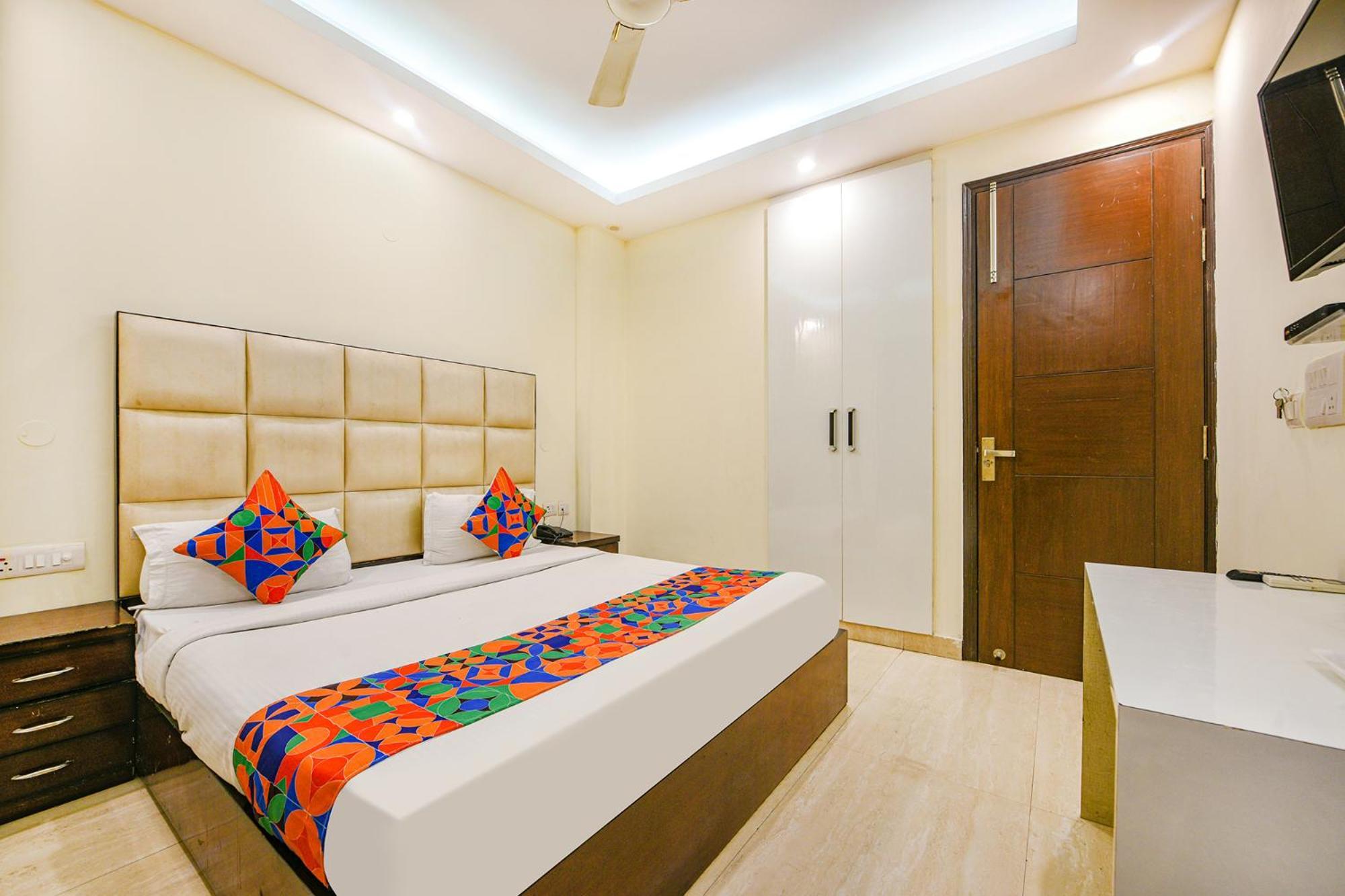 Fabhotel Ak 3*