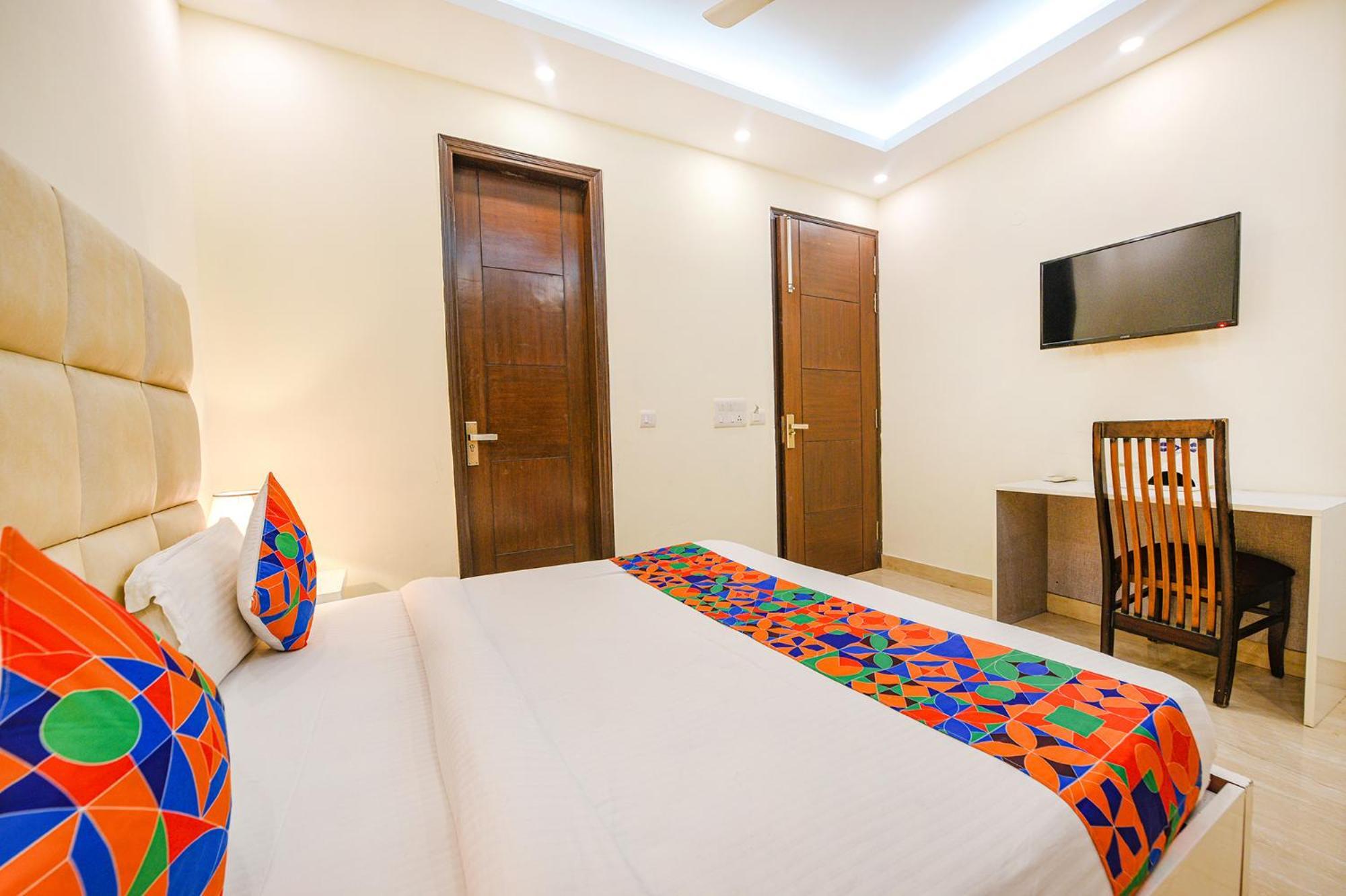 Fabhotel Ak New Delhi