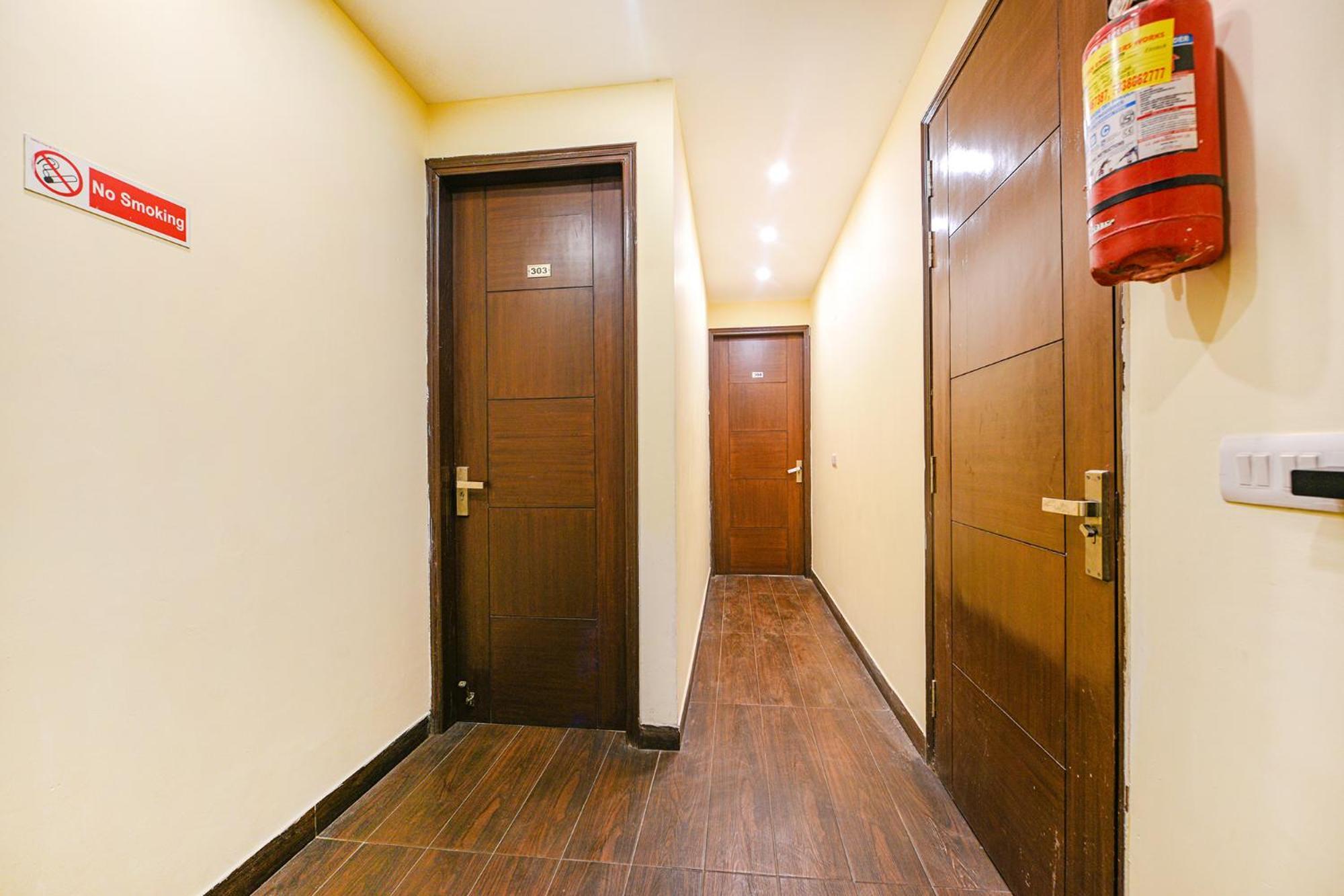 Fabhotel Ak 3*