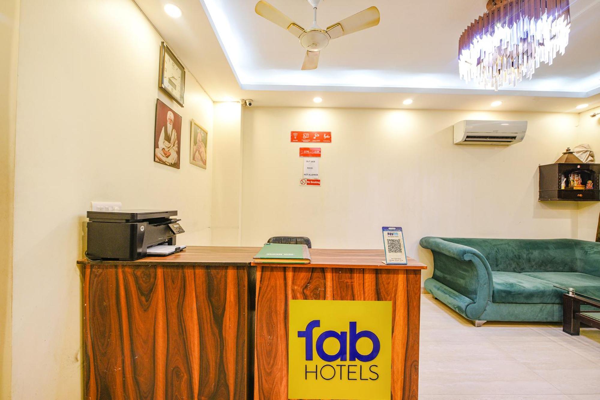 Fabhotel Ak